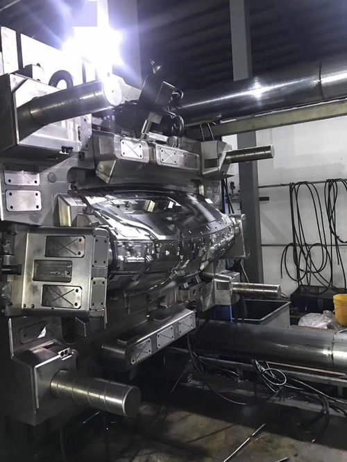 鼎尚模具 以诚信重诺为基，以卓越品质为根，铸就化工产品新标杆